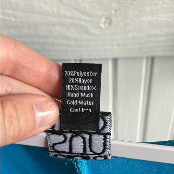 Top - Picture 3 of 3